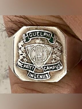 (1) Sterling Silver 925 Antique Mens Class Ring. Ontario Agricultural College.